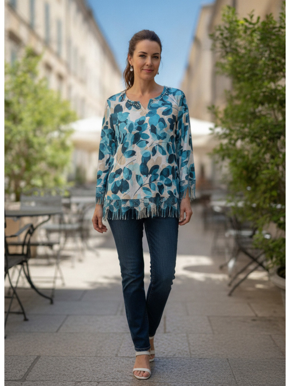 292 Alfred Dunner Petite PS Floral Top with Beaded Fringe Detail